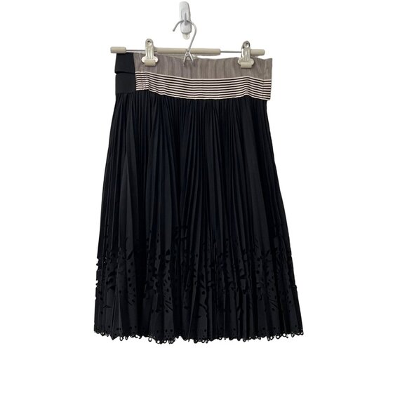 Anne Valerie Hash Summer Collection Black Laser Cut Hem Pleated Skirt Size Small - Picture 1 of 6